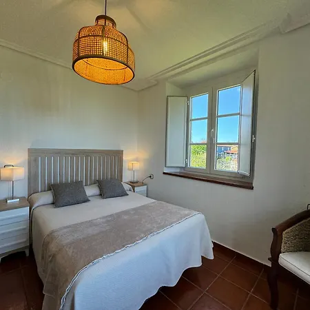 Santa Marina يانس