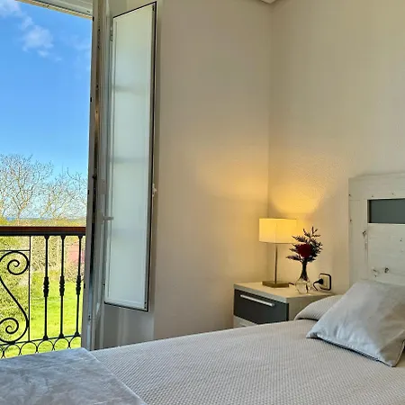 Santa Marina Apartment *