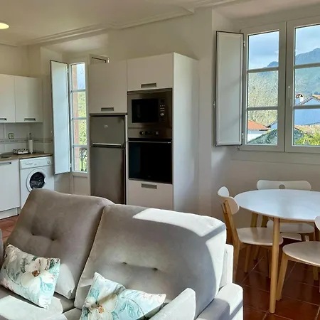 Santa Marina شقة *